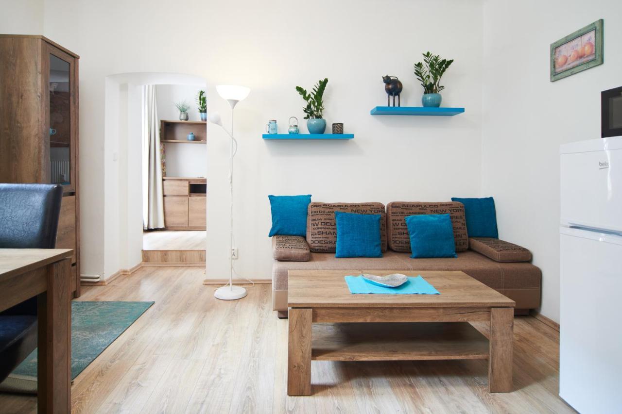 Nice Home To Stay At Prague Close To Castle With Terrace And Garden Exterior photo